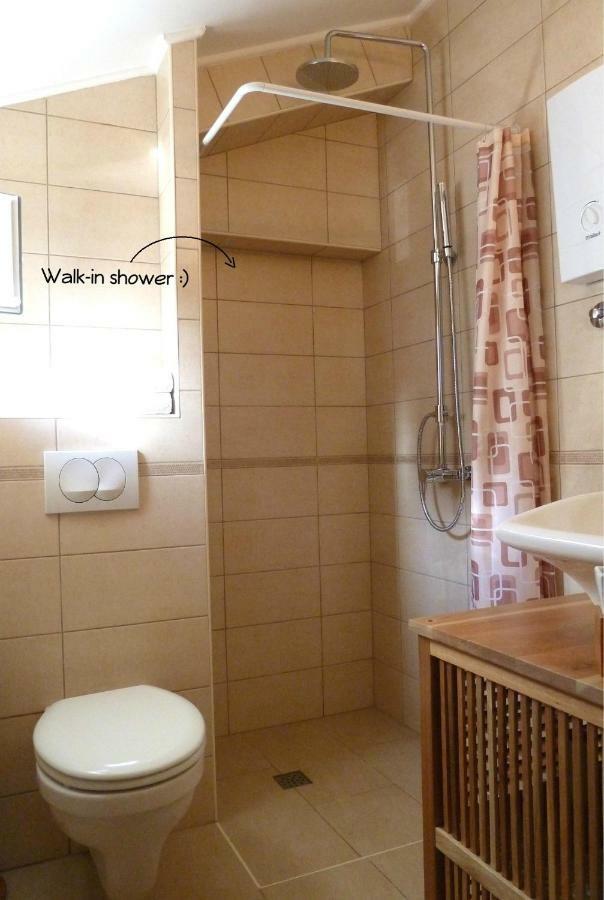Nice Apartment & Room In 챠브타트 외부 사진